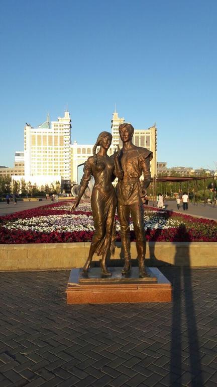 Apartment In Heart Of Astana 外观 照片